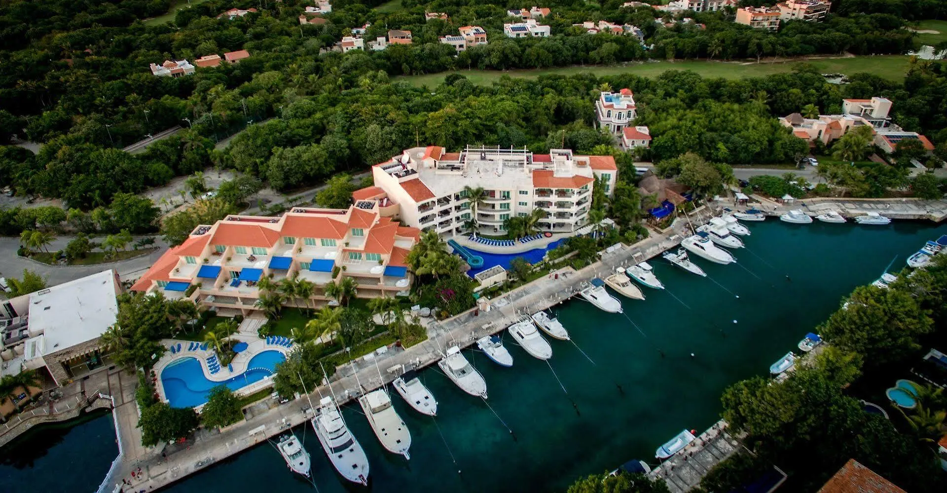 Aventuras Club location